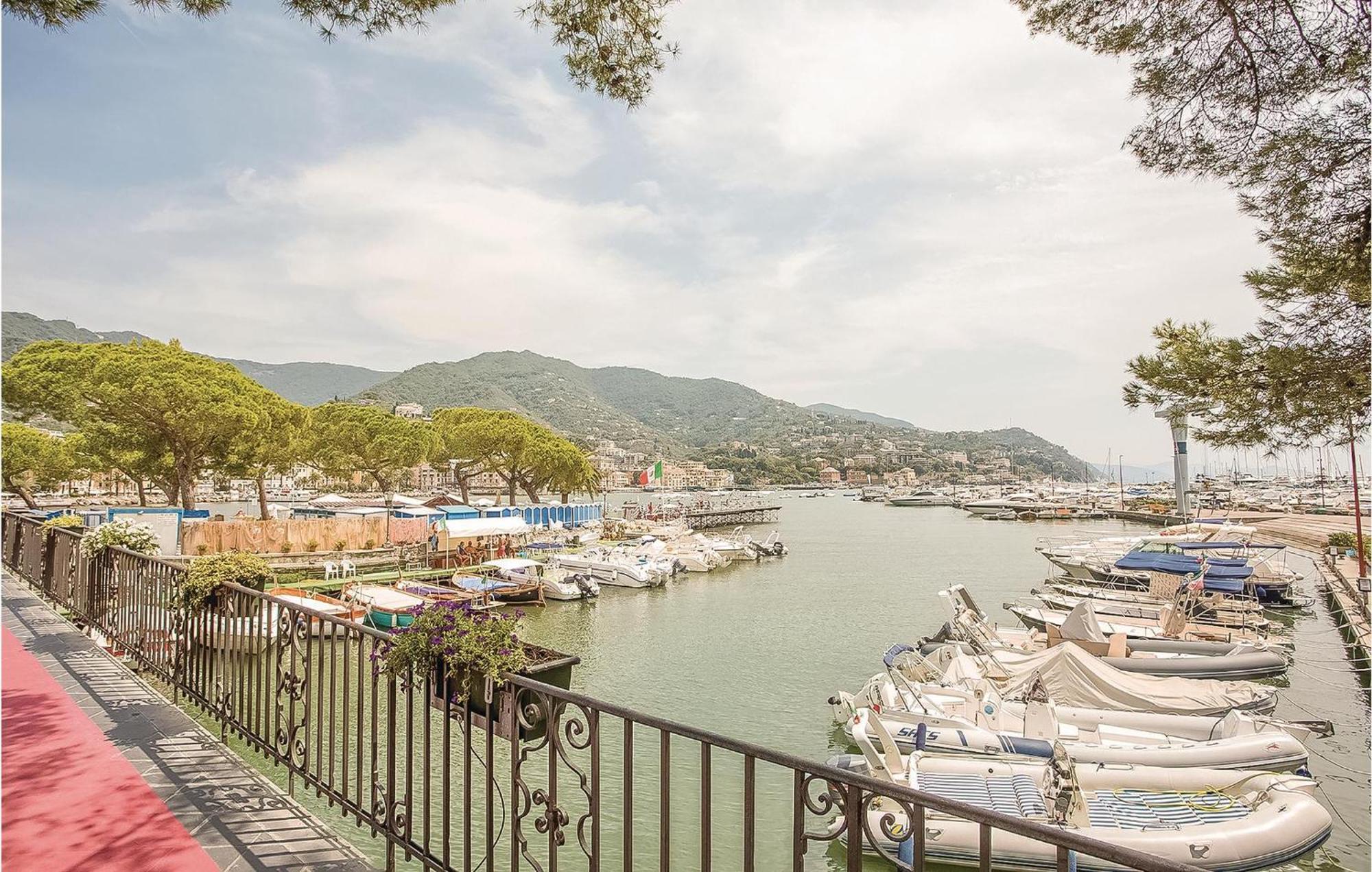 Awesome Apartment In Rapallo Ge With Kitchen Sant'Anna  Luaran gambar